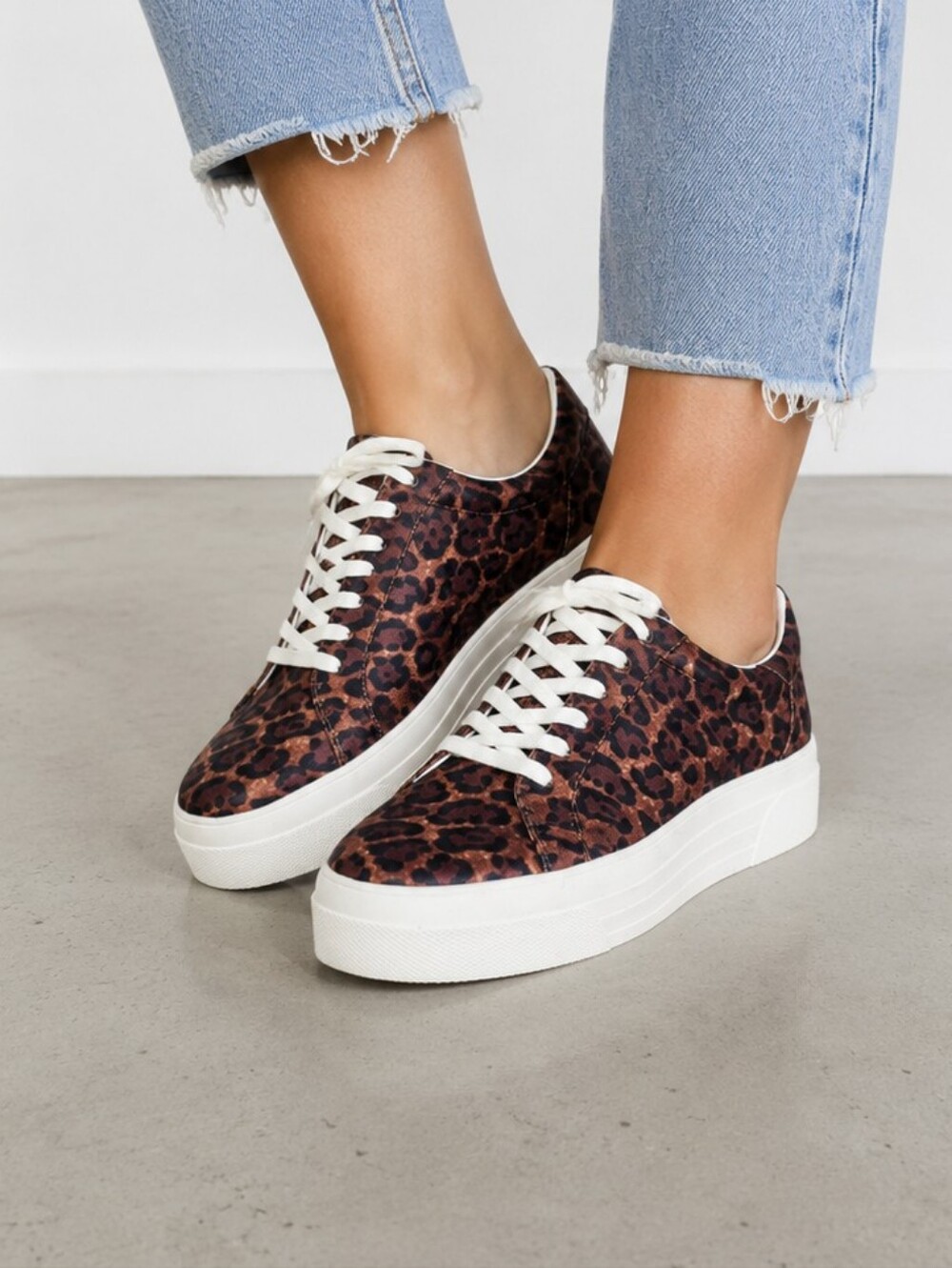 Jessica Simpson Leopard Print Platform Sneakers NWOB Women's Size 9.5